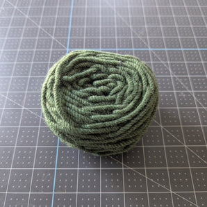 100% New Zealand Wool Macrame & Weaving Yarn - Emerald - 4oz Cake